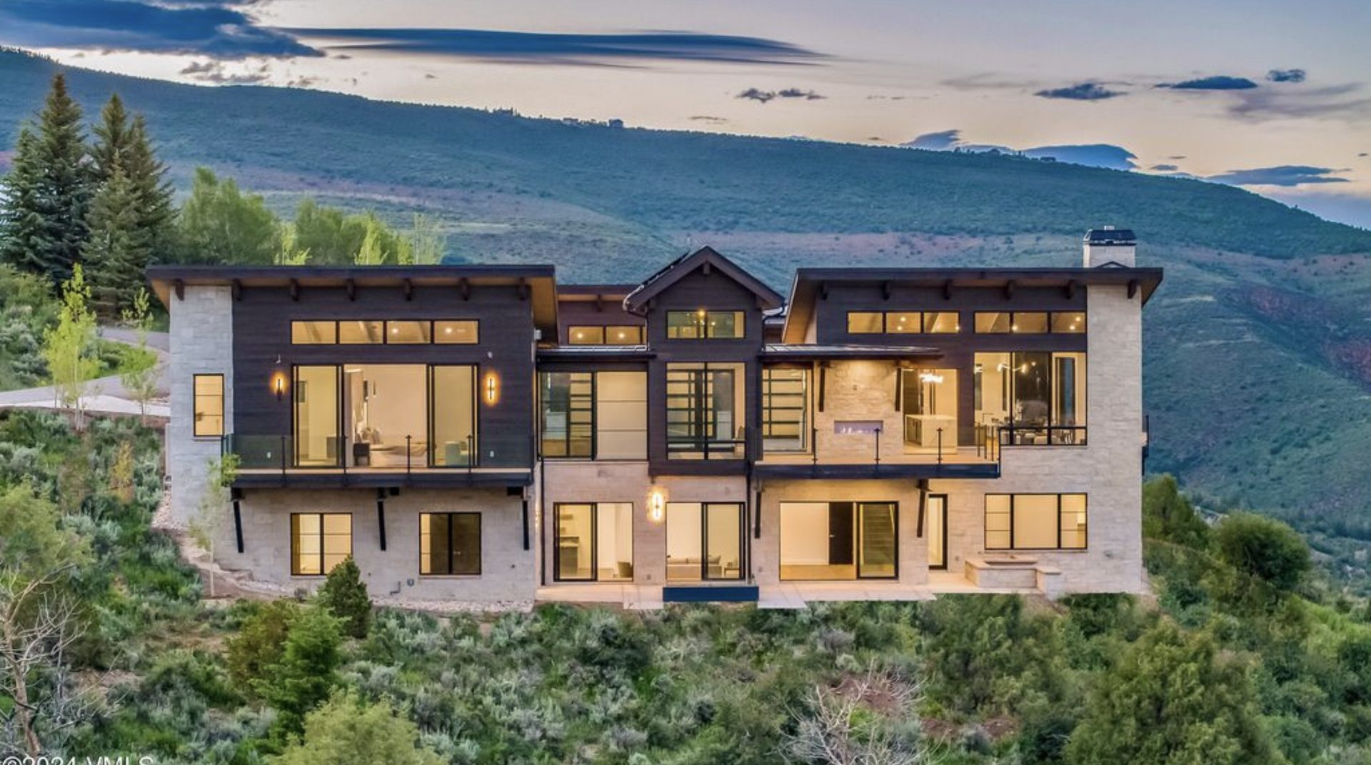 Saddle Ridge Residence